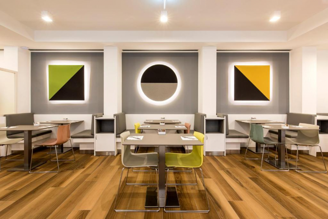 43 Station Hotel 37/61