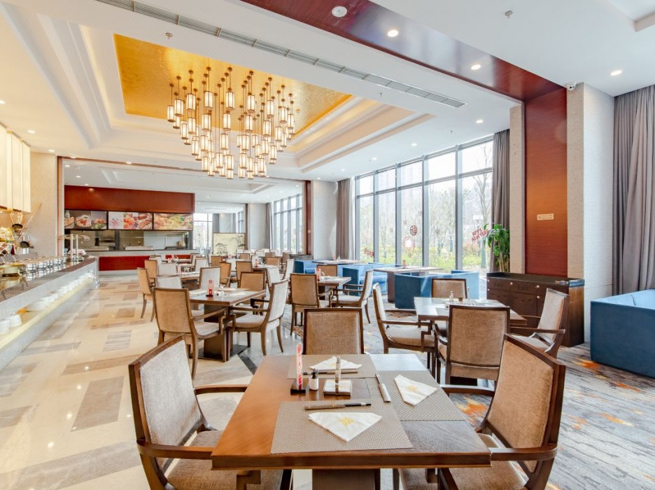 Binhai Jinling International Hotel 38/62