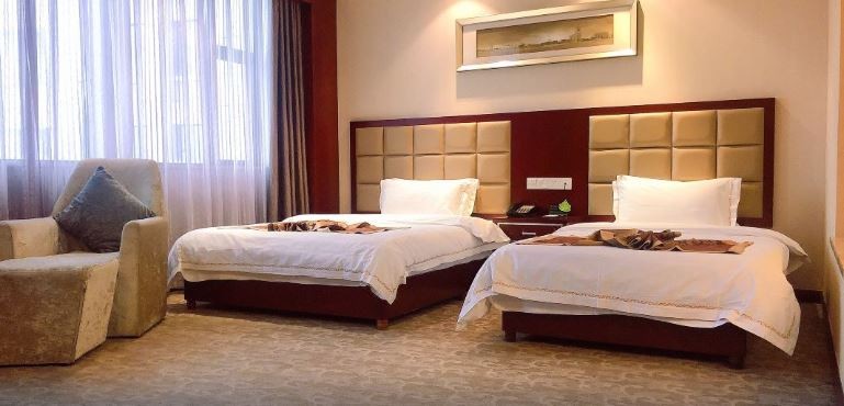 Guomao Hotel 12/35