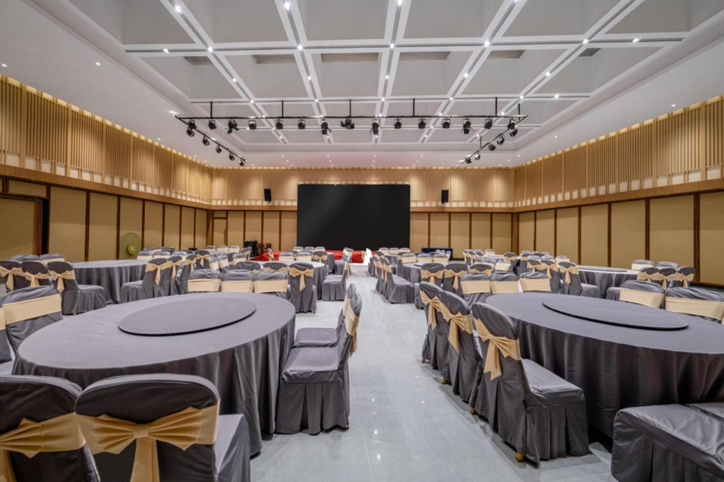 Shanghai International Tourist Resort Fuyi Hotel 27/55
