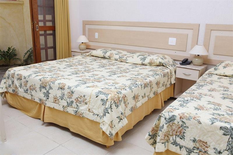 Beach Hotel Cambury 27/60