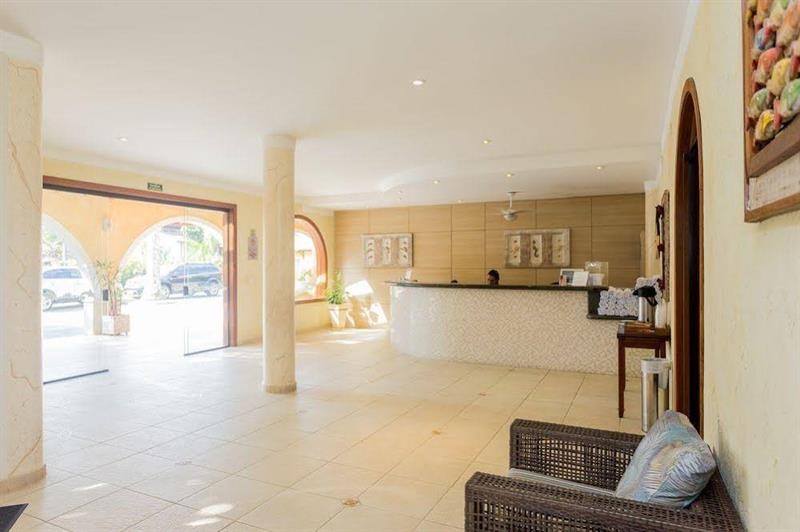 Beach Hotel Cambury 24/60