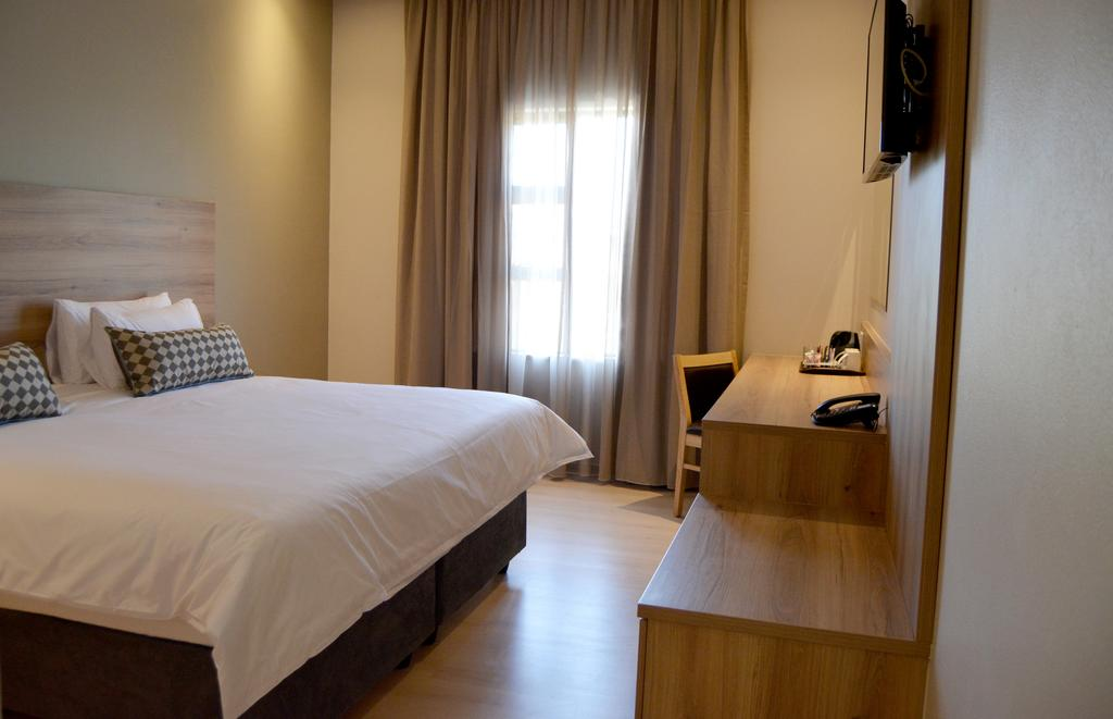 Regal Inn Hotel Midrand 5/14