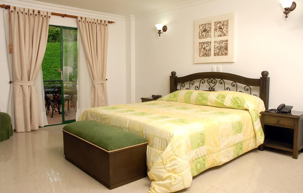 Hotel Palmera Real 8/55