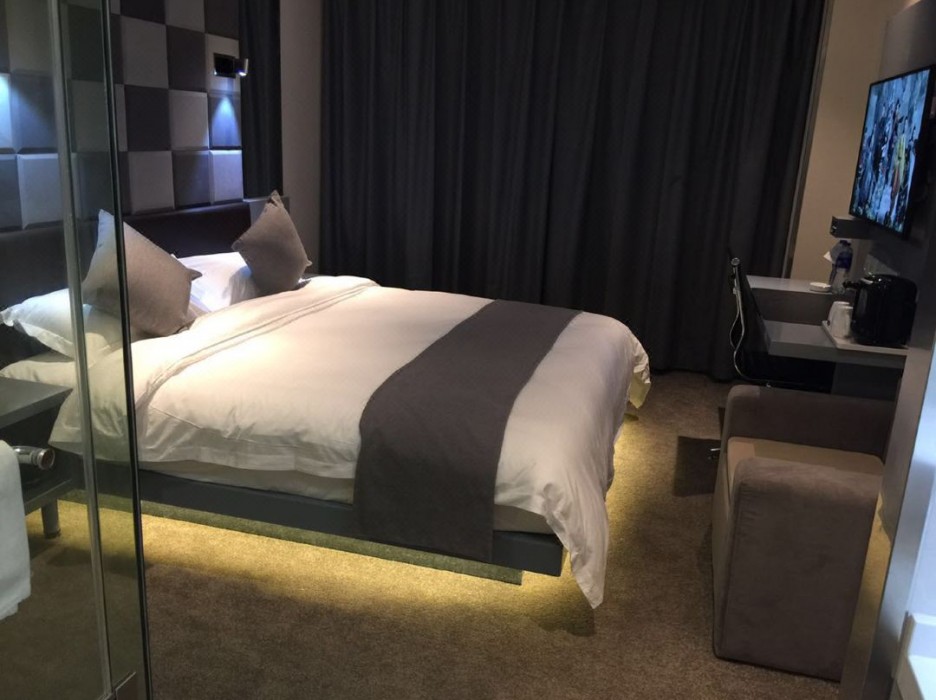 Zhotels (Shanghai International Tourist Resort Xiuyan Road Metro Station) 4/8