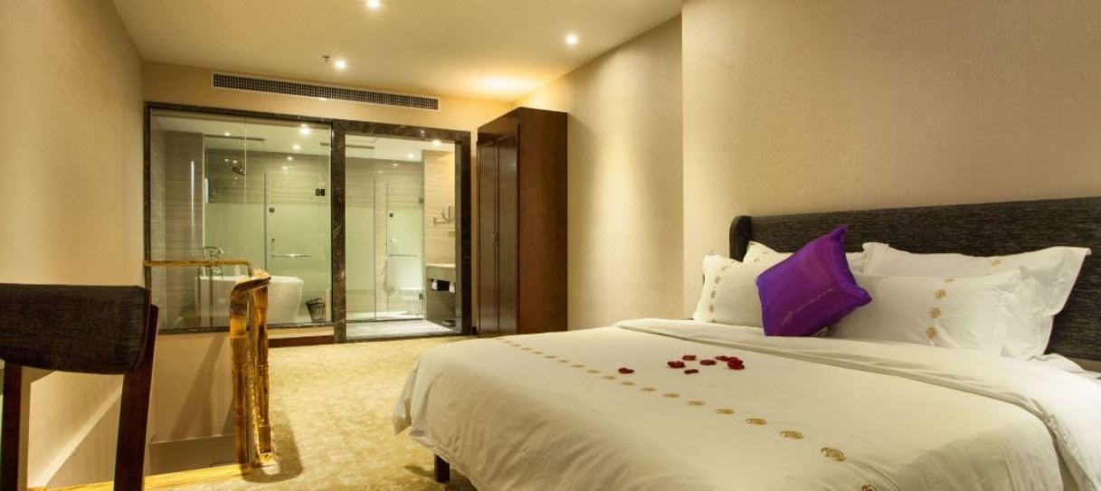 Qiaodu Hotel (Jiangmen Light Rail Station) 15/37