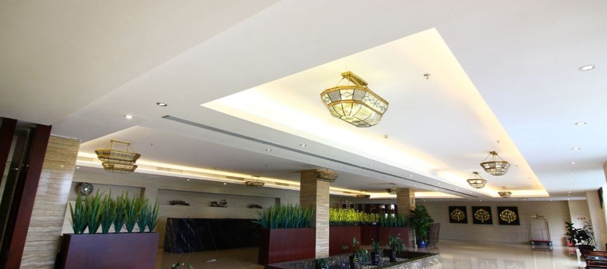 Qiaodu Hotel (Jiangmen Light Rail Station) 5/37