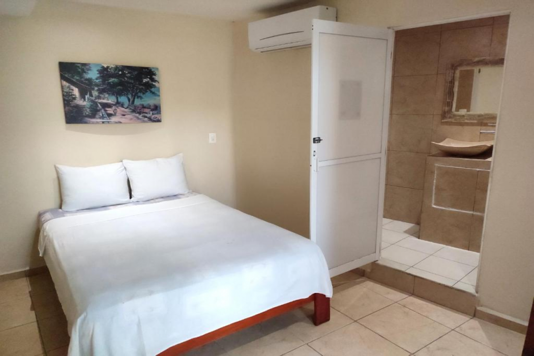 Hotel Ashly 14/57