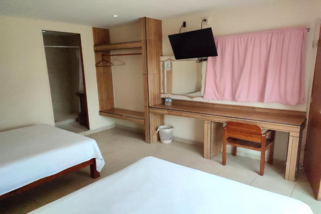 Hotel Ashly 16/57