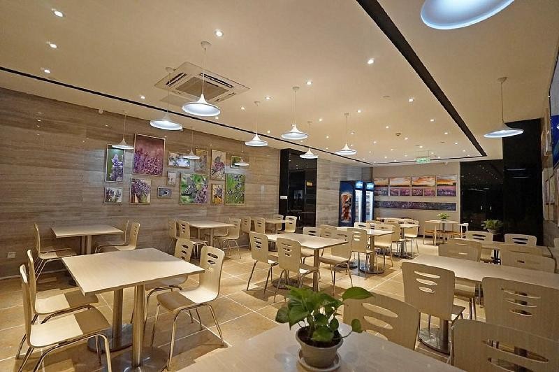 Lavande Hotel (Jinan Provincial Museum CBD Center Store) 26/38