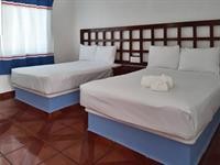 Hotel Posada de Abril 16/25