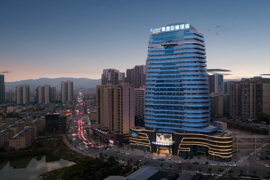 Kyriad Marvelous Hotel (Heyuan Wanlongcheng) 6/11