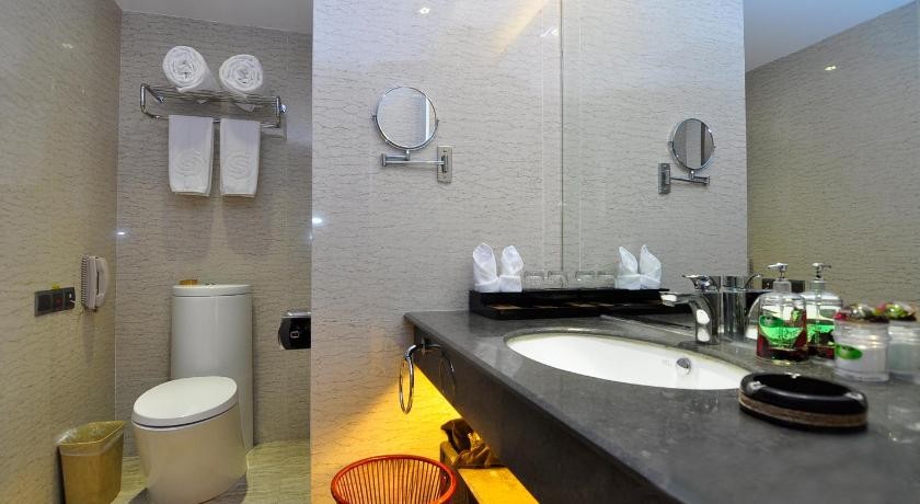 Kunming Shengshi Qianhe Hotel 15/32