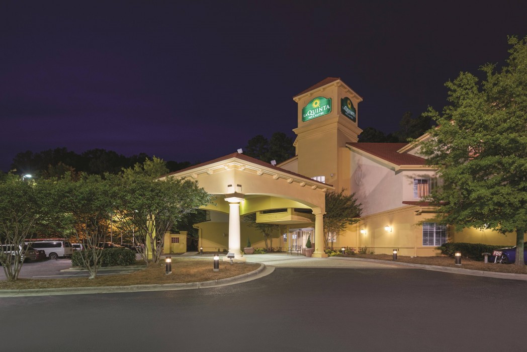 La Quinta Inn & Suites by Wyndham Univ Area Chapel Hill 2/67