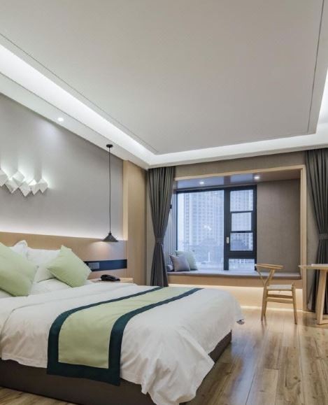 Erwan Hotel (Chuhe Hanjie) 11/25
