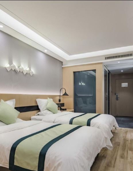 Erwan Hotel (Chuhe Hanjie) 10/25