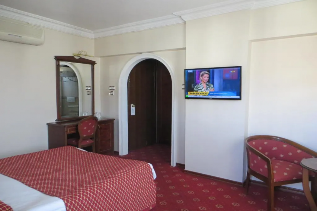 Ozilhan Hotel 18/59