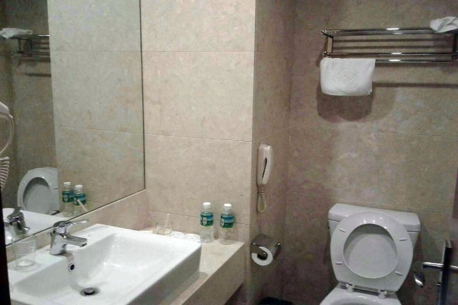 Nanjing Expo Centre Hotel 34/49