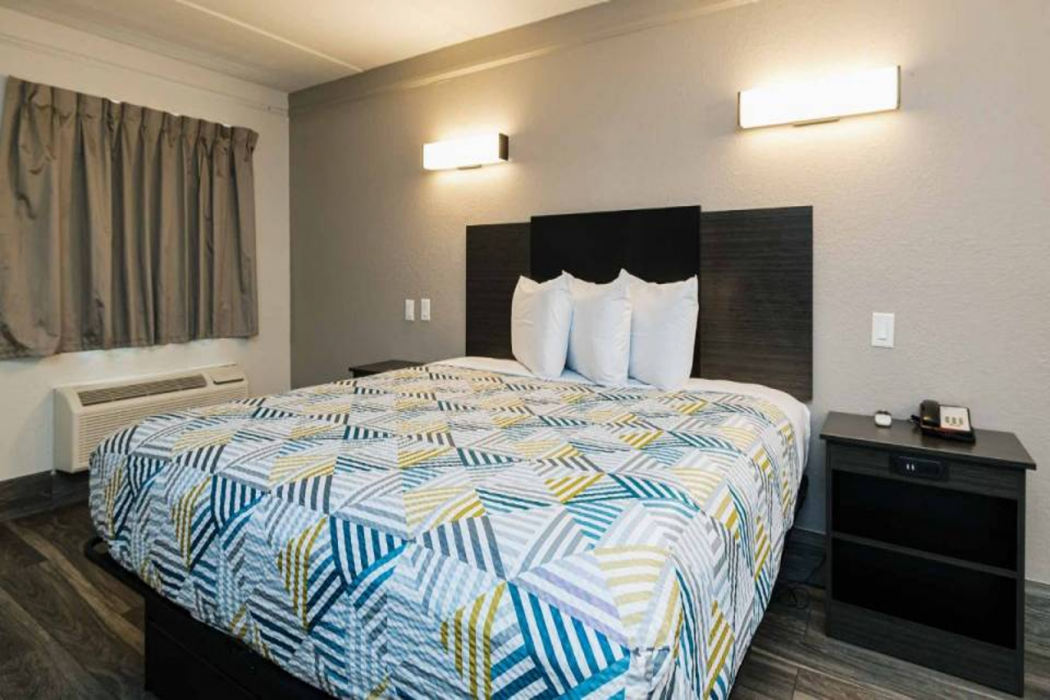Motel6 Baytown, TX - Garth Rd 19/63
