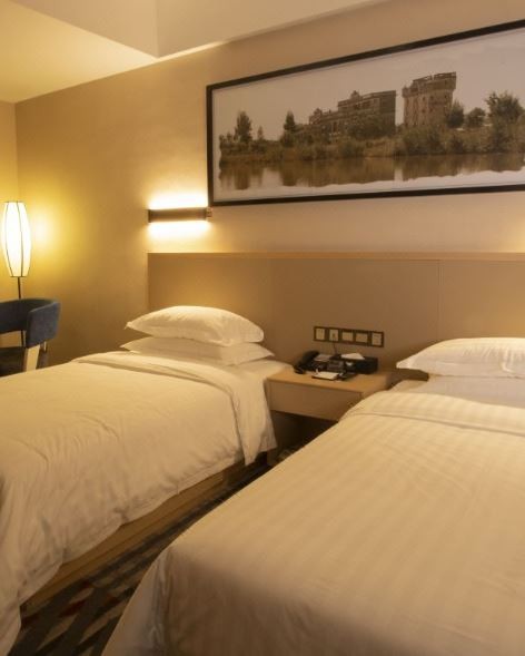 Easco Hotel 7/9