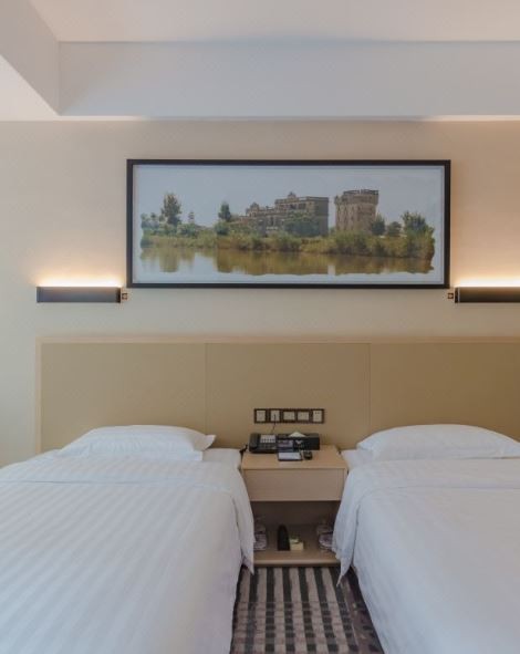 Easco Hotel 6/9