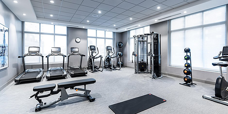 Holiday Inn Express Boston Logan Airport - Revere 16/53