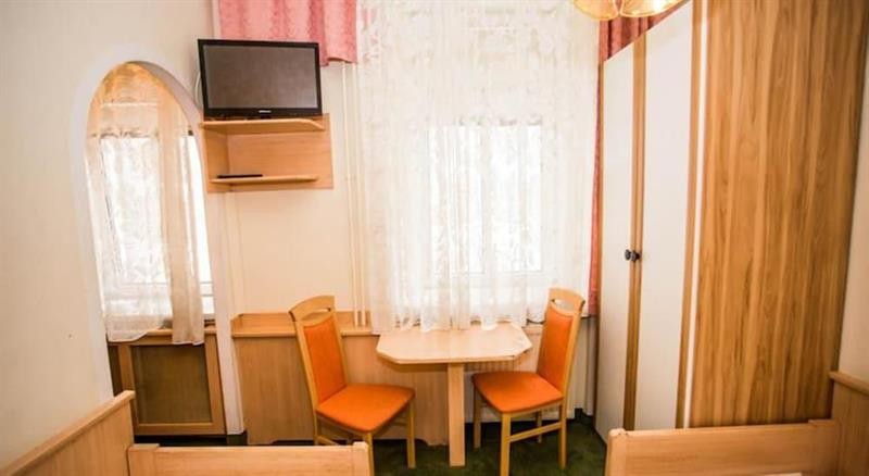 Hadrigan Hotel 29/69