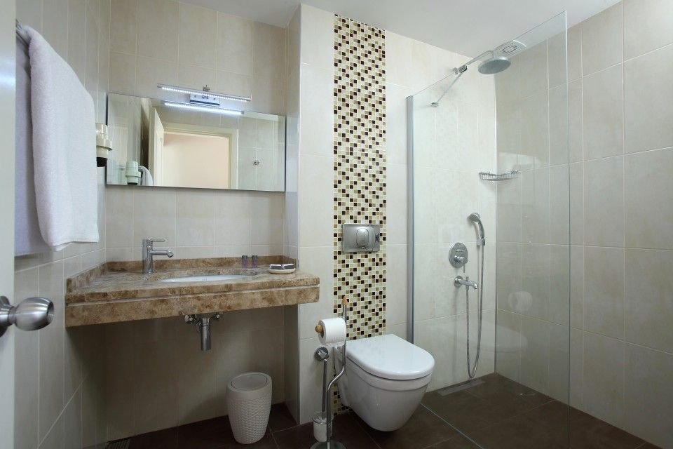 Catamaran Hotel 13/55