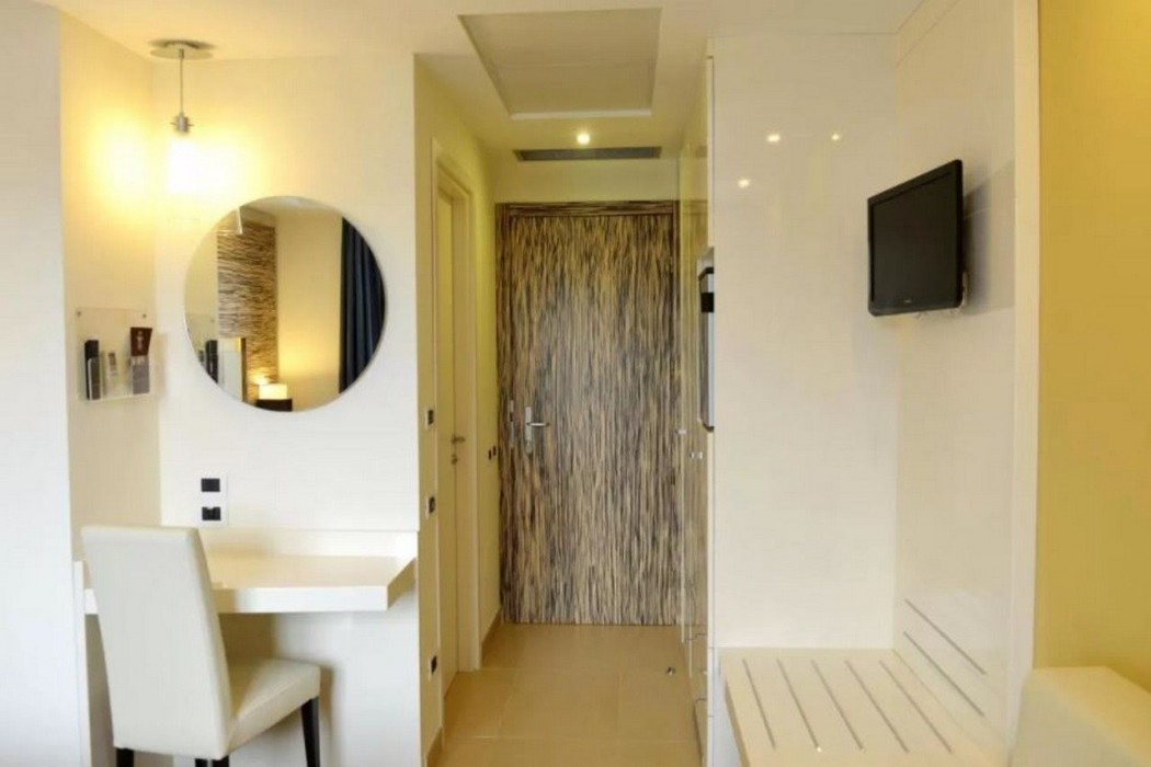 Prince Franklyn Hotel 20/55