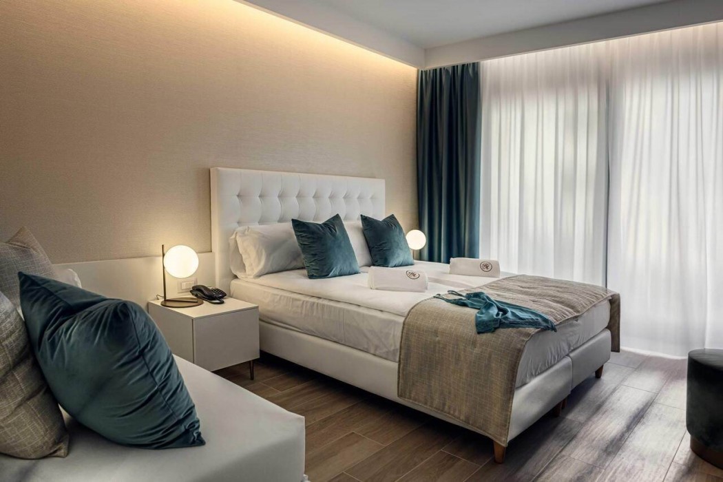 Hotel Astoria 18/65