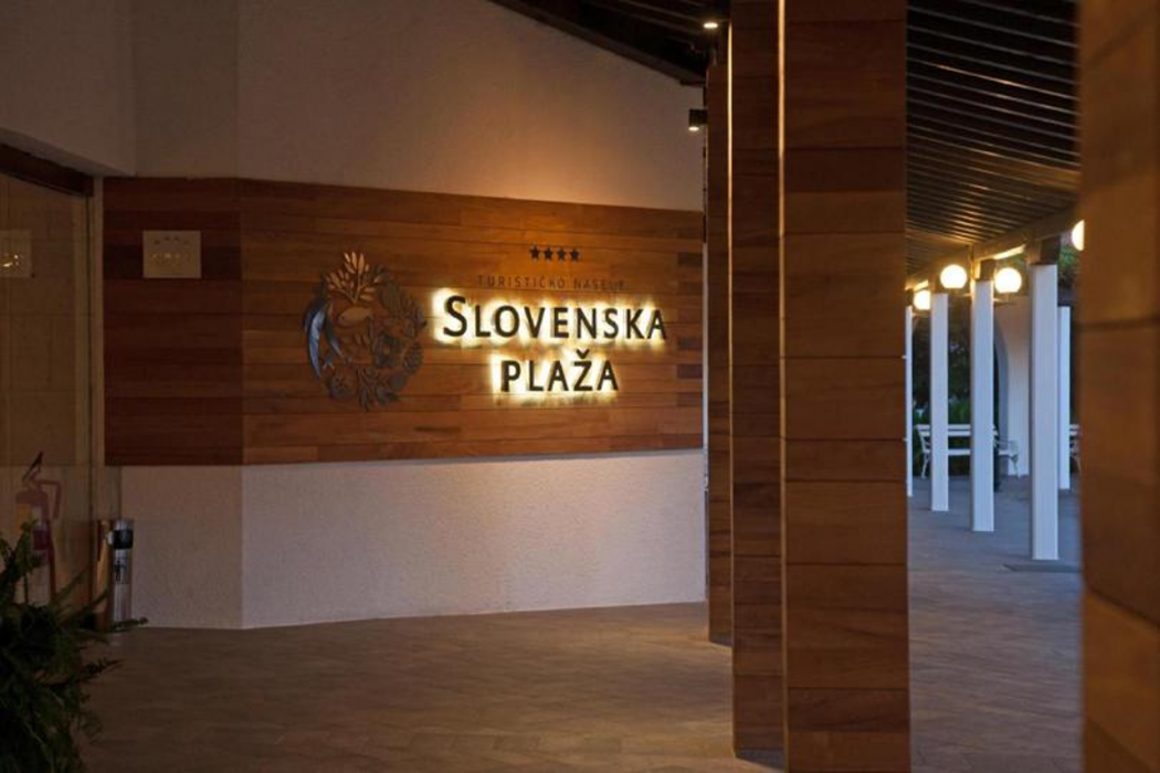 Slovenska Plaza 4 in BUDVA