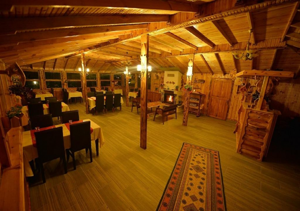 Green River Hotel 12/47