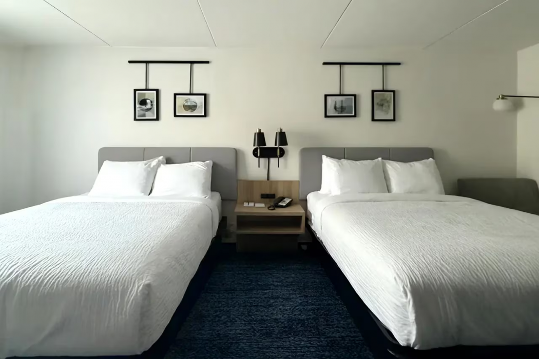 Sleep Inn & Suites Merrillville, IN 8/24