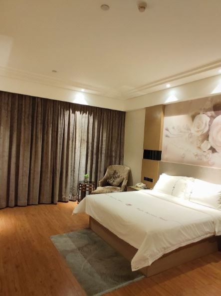 Penker Deluxe Collection Hotel (Shenzhen North Railway Station) 4/10