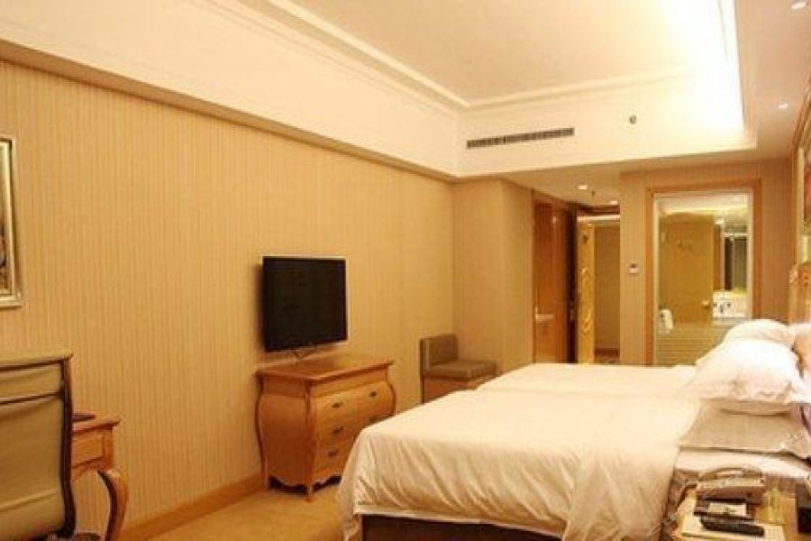 Vienna International Hotel (Wuhan Jiefang Avenue Tongji Medical College) 47/69