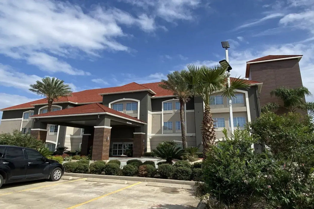 Quality Inn & Suites Rosenberg, TX 1/25