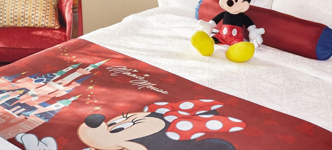 Disneyland Hotel 8/36