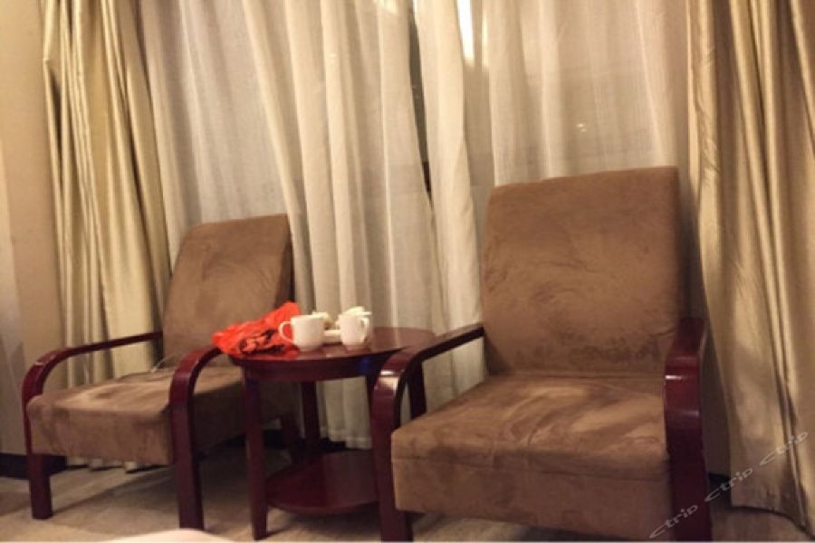 Huayu International Hotel 18/35