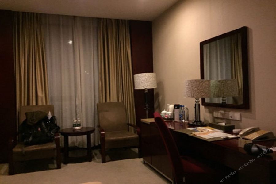 Huayu International Hotel 24/35
