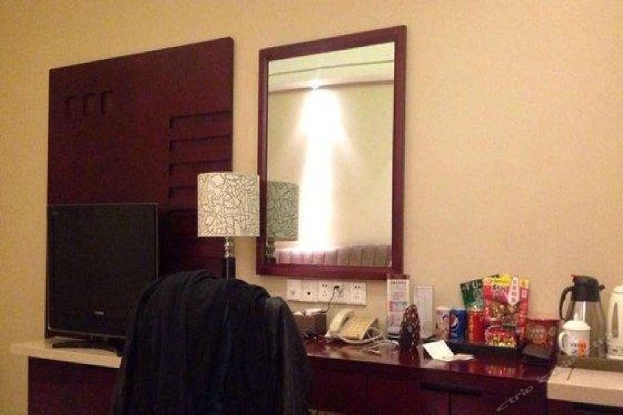Huayu International Hotel 16/35