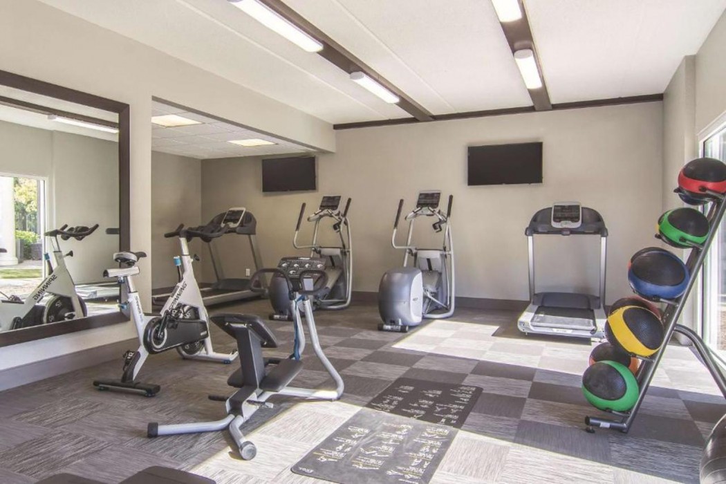 La Quinta Inn & Suites by Wyndham Atlanta Perimeter Medical 25/45