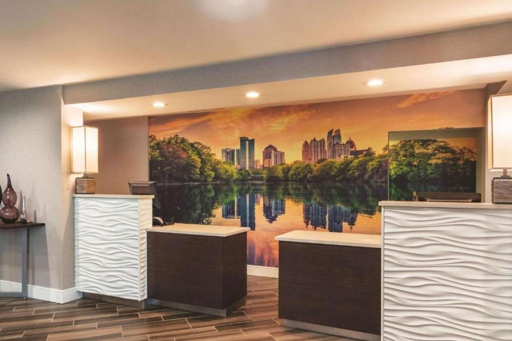 La Quinta Inn & Suites by Wyndham Atlanta Perimeter Medical 14/45