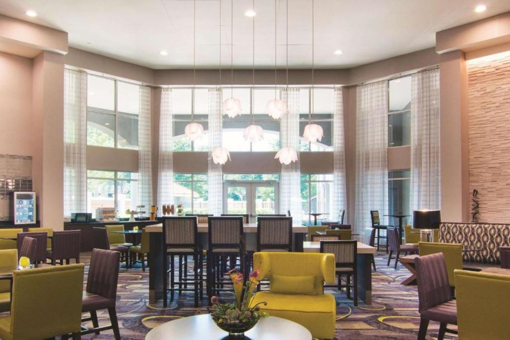 La Quinta Inn & Suites by Wyndham Atlanta Perimeter Medical 2/45