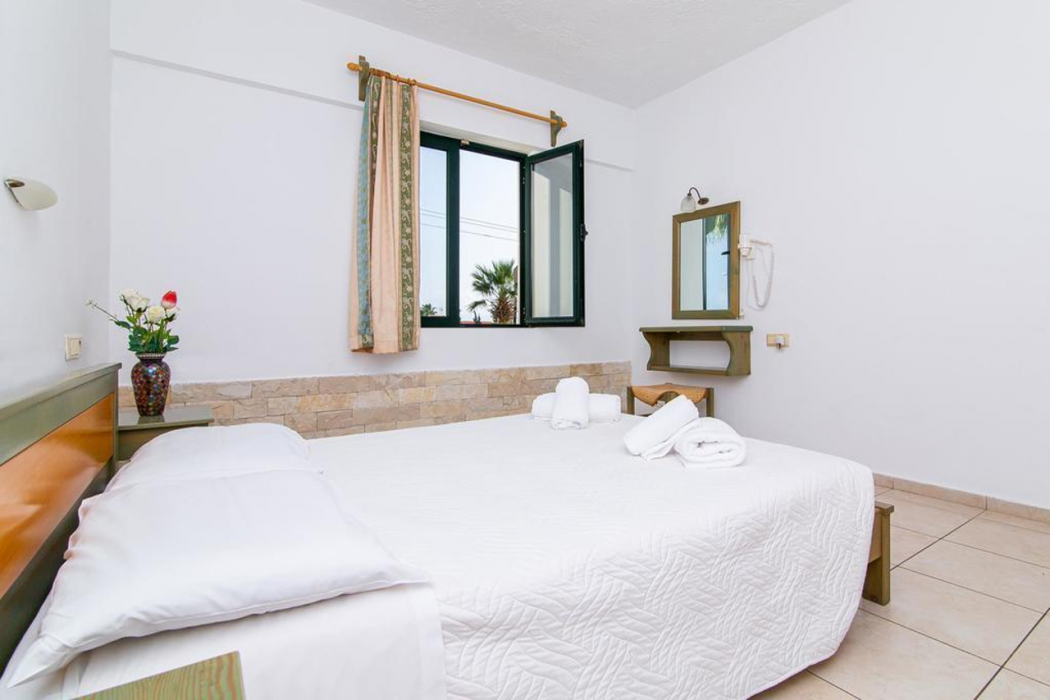 Dionysos Apartments And Studios 13/61