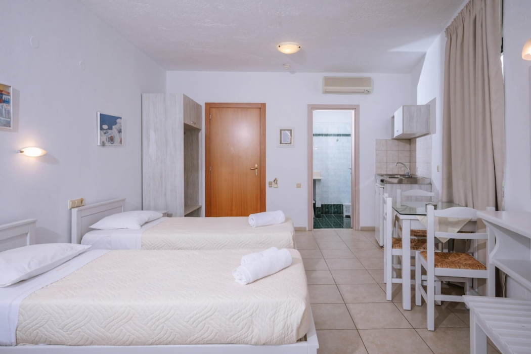 Dionysos Apartments And Studios 17/61