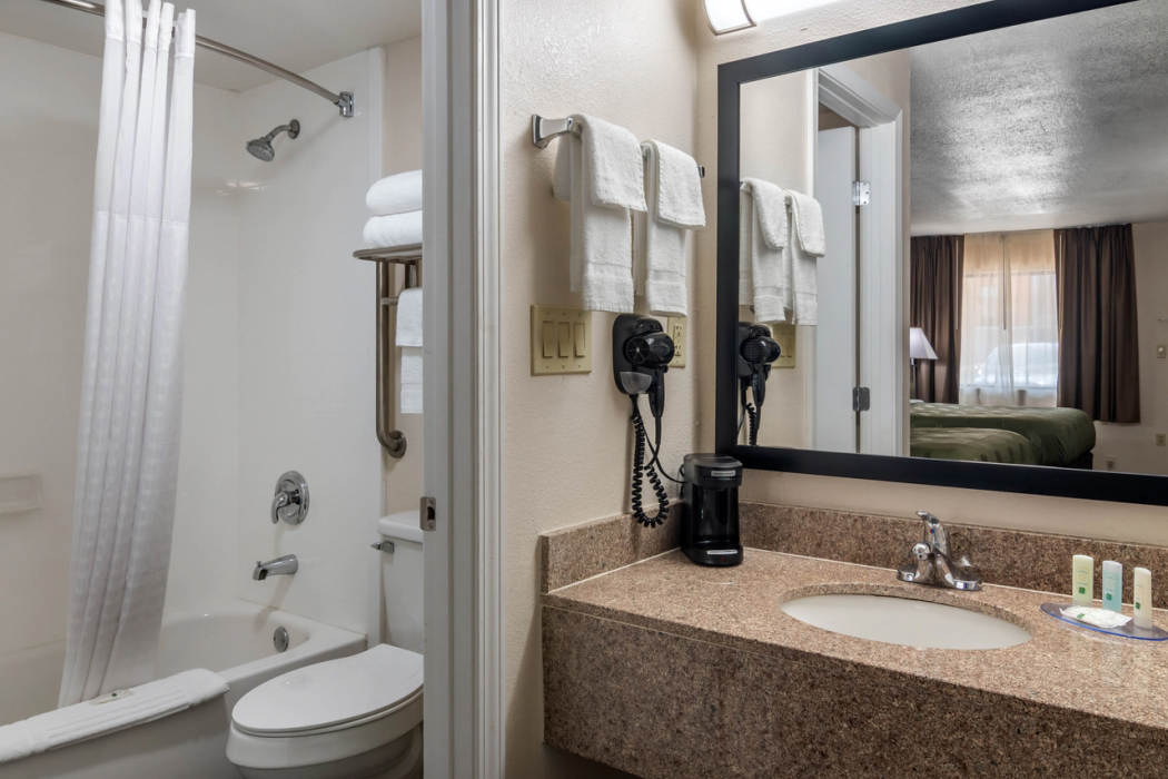 Quality Inn McDonough Atlanta South 14/28