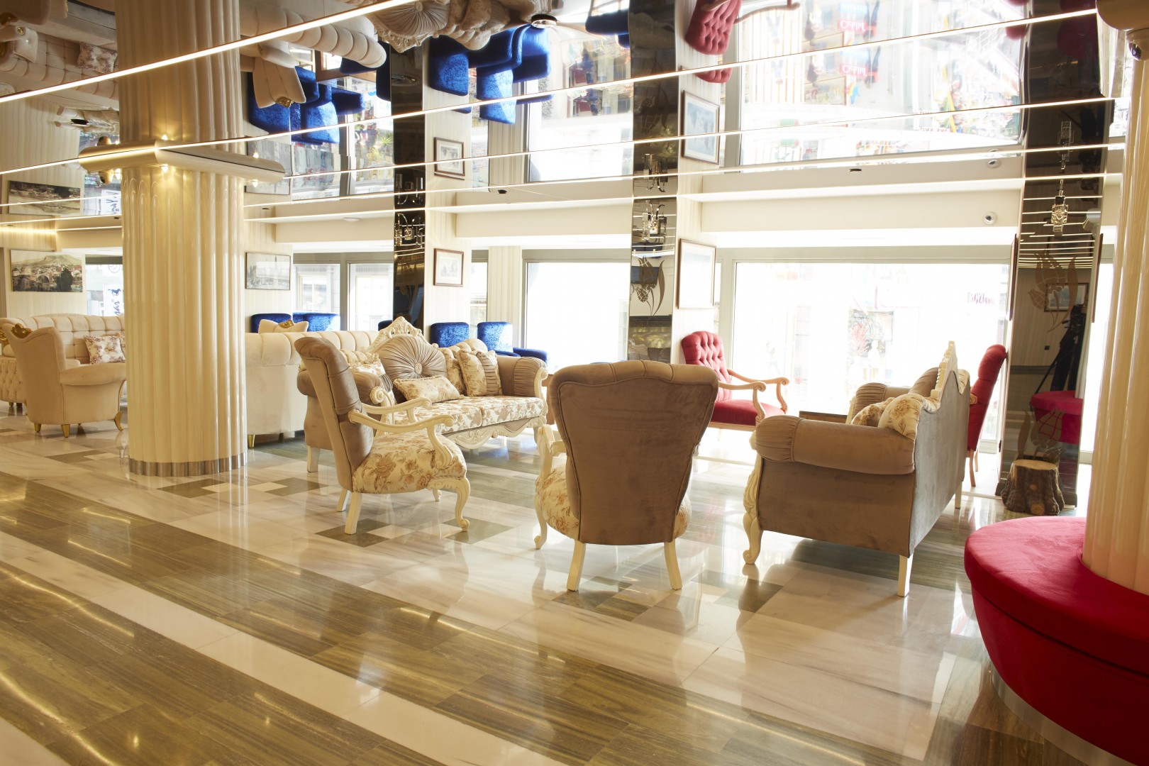 Lobby at Ilkbal Deluxe Hotel & Spa Istanbul, ISTANBUL