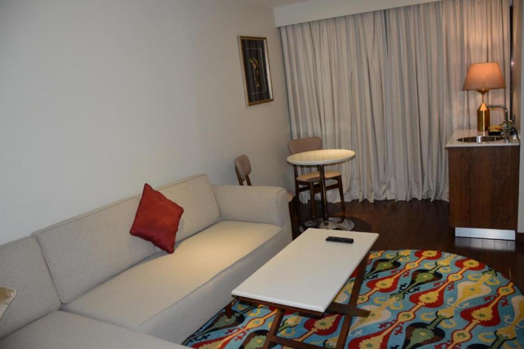 HOTEL dGATES 21/57