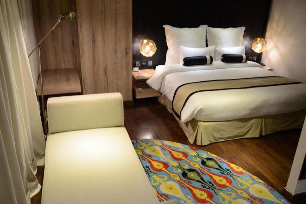 HOTEL dGATES 20/57