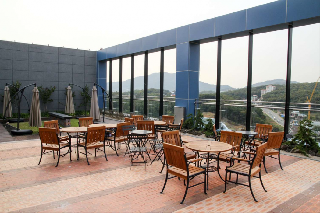 Golden Tulip Ever Yongin 33/39